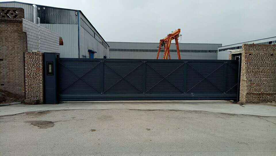 2019年4月文水搪瓷廠懸浮門工地案例 2019年4月文水搪瓷廠懸浮門工地案例